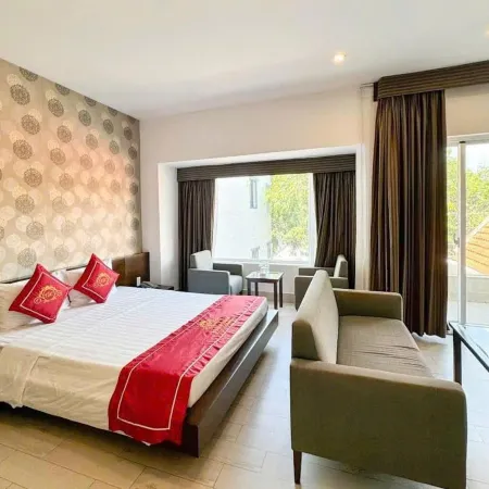 Ngoc Linh Luxury Hotel Отели рядом с достопримечательностью «Кинотеатры CGV»