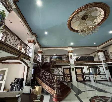 GardenSuite Hotel