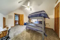 Lakeside Living on Wine Trail! Geneva Home w/ Deck - Homestays