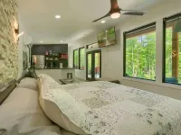 Love Shack Cabin at Trickle Creek Hotels in Marion Township