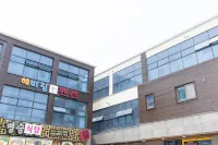 Geoje Sea Breeze Pension Hotels near Sinseondae Cliff