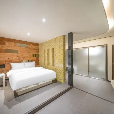 Ariana Hotel Dongseong-ro, Daegu Hotels near 짱오락실 대구 3호점(대구동성로점)