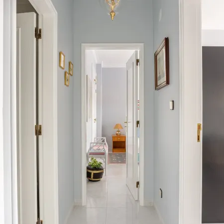 GuestReady - Vibrant flat with  balcony