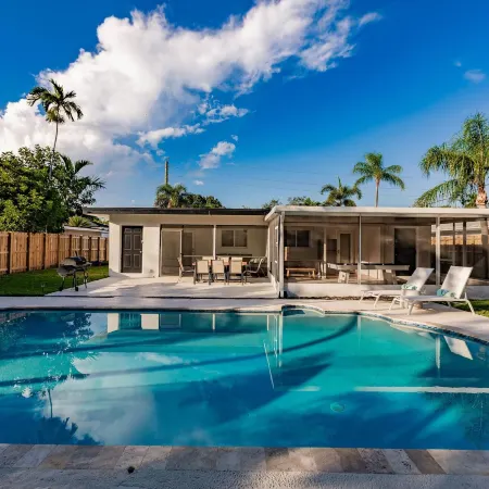 Fox Lagoon Pool Spa Villa 6BD Luxury Stay