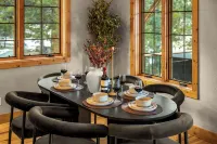 Royal Elk Lodge