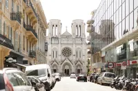 Notre Dame Hotel - Self Check-IN