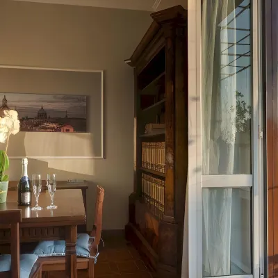 Tritone Top House Hotels near Altare Della Patria