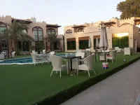โรงแรม คอร์นิช พาเลซ - ที่มีสระว่ายน้ำ