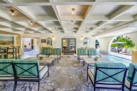 The Lodge at Healdsburg, Tapestry Collection by Hilton - parking