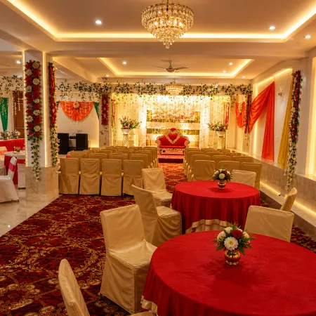 Hotel Hari Kripa Dham Near Prem Mandir