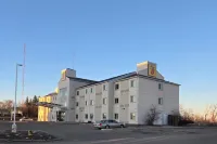 Super 8 by Wyndham Estevan