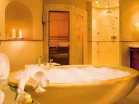 Yachthafenresidenz Hohe Düne - Hot Tub