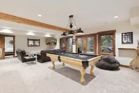 Luxury 5 Suite Suncadia Golf Course Hm w Hot Tub, Sauna, Game & Theater Level