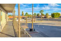 Motel 6 Blythe, CA - Pet Friendly