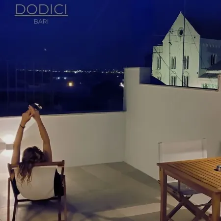 Garitta Twelve whole house with sea view terrace in the historic center