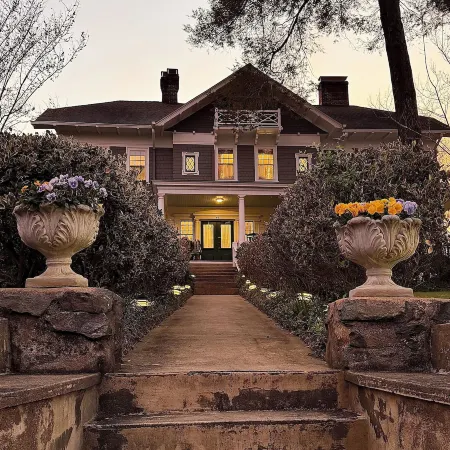 Abbington Green Bed & Breakfast Inn