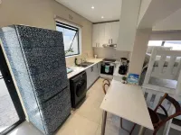 Sting-Ray Cottage - Staynest Guesthouse - Homestays