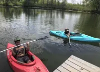 Sunflower Cabin - Peaceful Stay w/ Fire Pits & Kayaks