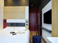 Ibis Budget Oostende Airport Hotels near Mariakerke