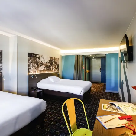 Greet Hotel Lyon Confluence Отели рядом с достопримечательностью «02. Прескиль»