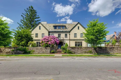 Shared Hot Tub Historic Cottage, Walk to Elm Park - Alojamientos