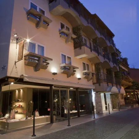 Hotel Mavino