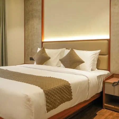 Alora Grand Hotel
