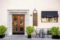 Urban Boutique Hotel Center - bar
