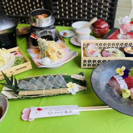 Kansai Airport Spa Hotel Garden Palace Отели рядом с достопримечательностью «Аутлет-центр Rinku Premium»