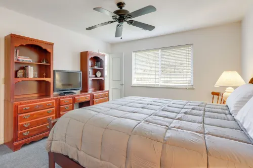 Near Trails & Dtwn Springdale! Dog-friendly Home - Homestays