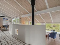 "Hrefna" - 500m from the Sea - 4-Star