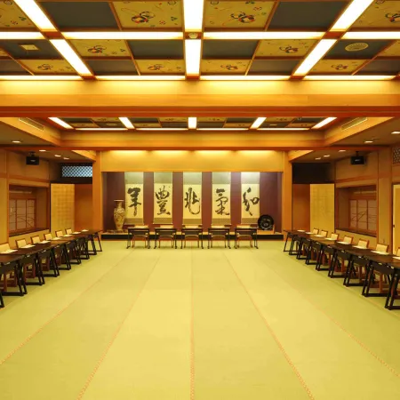 Hotel Hoho "A Hotel Overlooking the Echigo Plain and the Yahiko Mountain range"