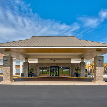 Holiday Inn Express KITTY HAWK – OUTER BANKS by IHG