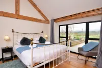 Luxury Lodge With Swim Spa for 8 - 3-Star