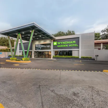 Wyndham Garden Guadalajara Expo