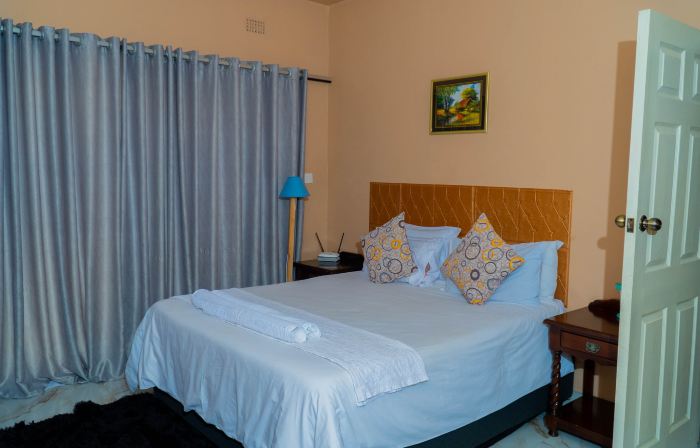 Spacious 3-Bedroom House Rental Near Victoria Falls