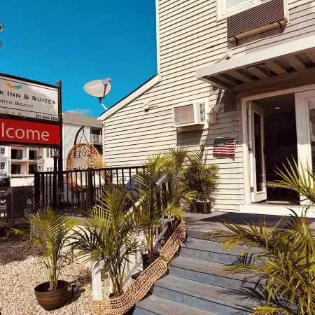 Hammock Inn & Suites North Beach Hotel