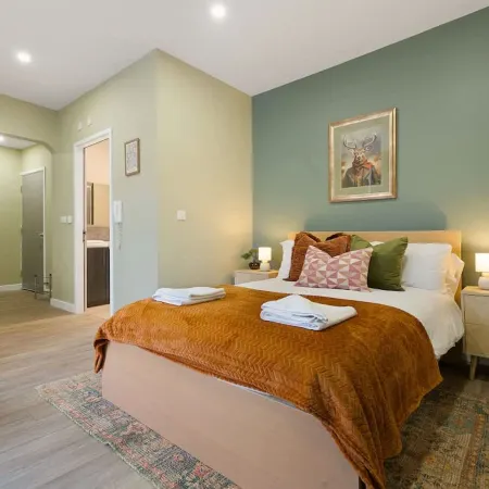 Luxurious 1 Bedroom With Private Parking and Wifi Hotels in Middlesbrough