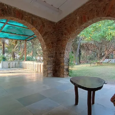 Manoribel Hotels near Marve Beach