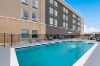 La Quinta Inn & Suites by Wyndham Athens I-65 - piscina