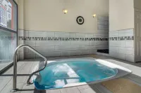 Quality Inn - ที่มีอ่างอาบน้ำ