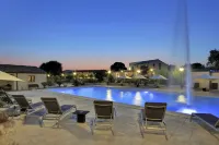 Artemisia Resort - Uima-altaat