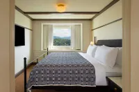 Grand Adirondack Hotel, Lake Placid, a Tribute Portfolio Hotel - Pet friendly