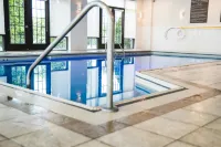 Hampton Inn & Suites by Hilton Laval - Pools