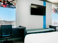 Aloft Newport on the Levee Hotels near Skystar Wheel