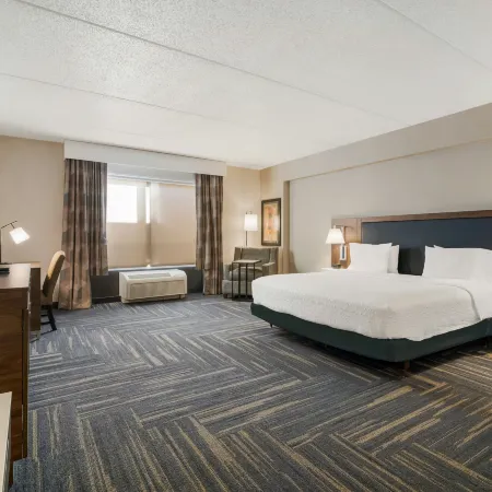Hampton Inn & Suites Plattsburgh