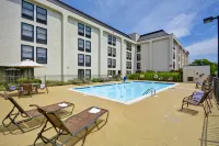 Hampton Inn Detroit/Northville (Farmington Hills Area) - Parkering