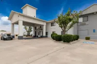 Quality Inn & Suites - 2-Star