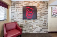 Red Roof Inn Columbus West - Hilliard - Parkplatz