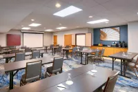Fairfield Inn & Suites Seattle Bellevue/Redmond - Business